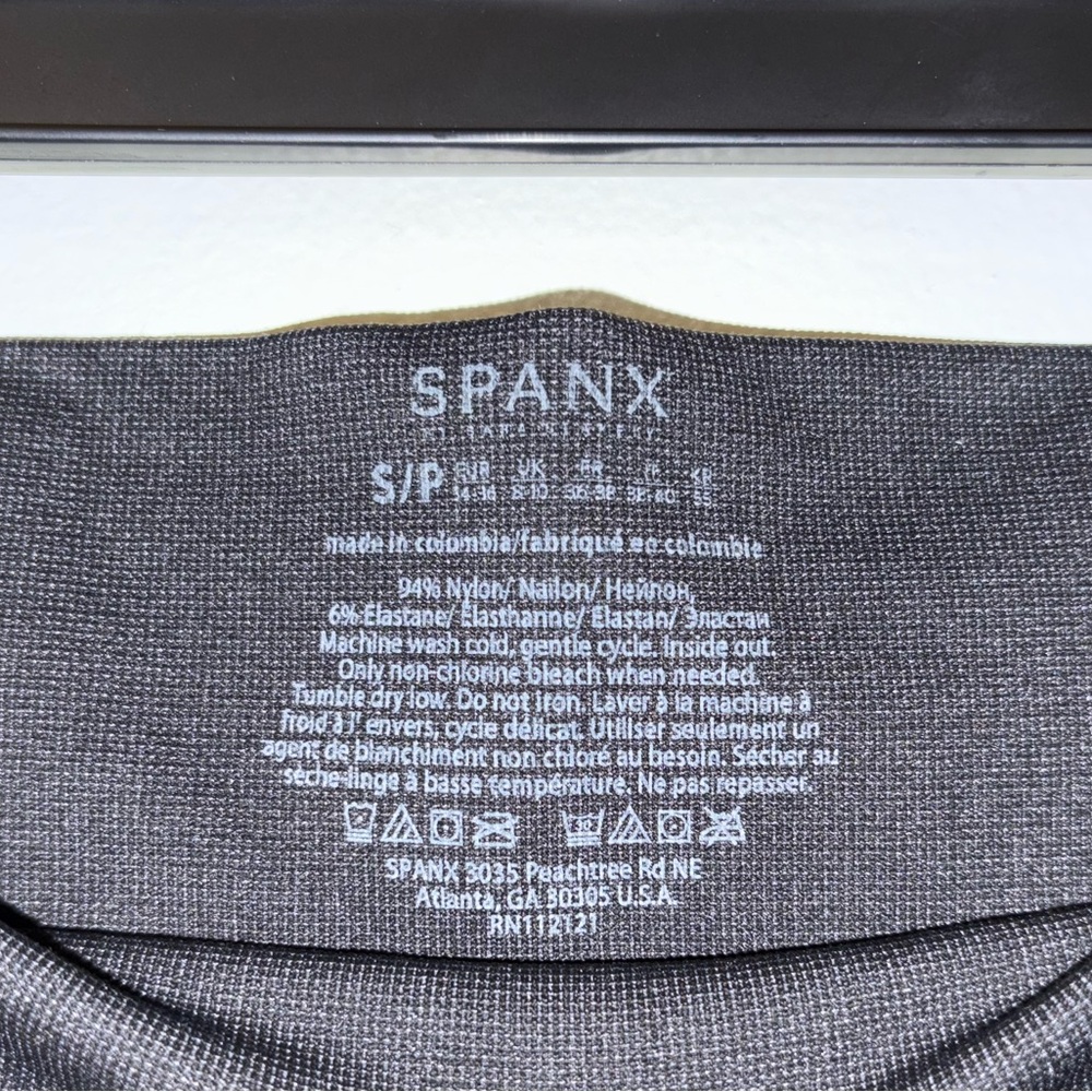 SPANX Black and Grey Textured Shaping Smoothing Tights, Size Small Women’s - Picture 3 of 3